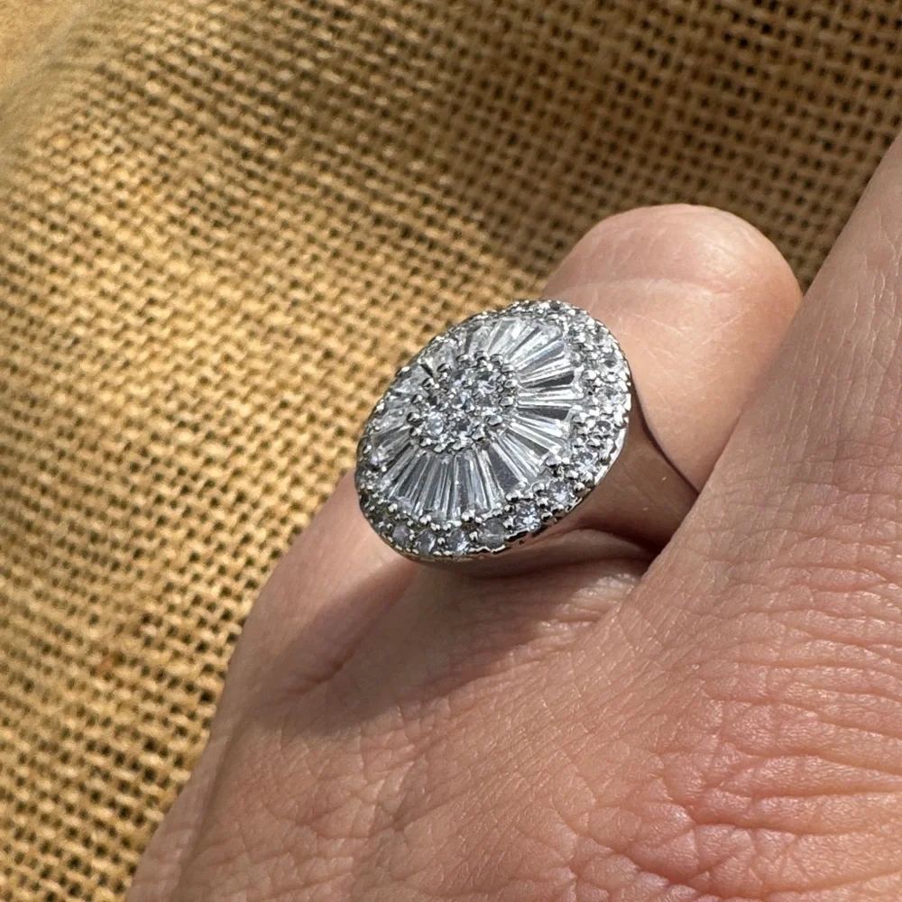 Sterling White CZ baguettes Halo Cocktail Ring Elegant sparkly size 5
